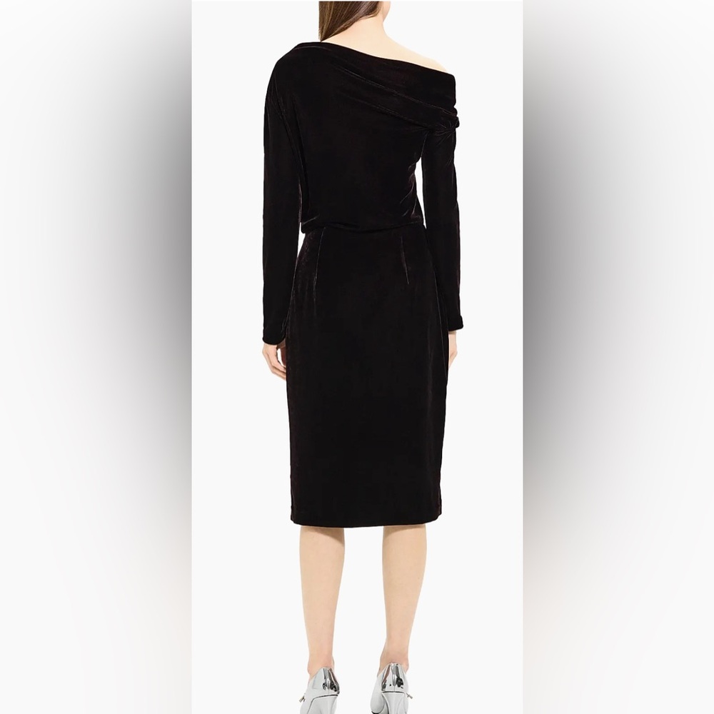 Theory
Off-The-Shoulder Velvet Midi-Dress - Picture 2 of 13